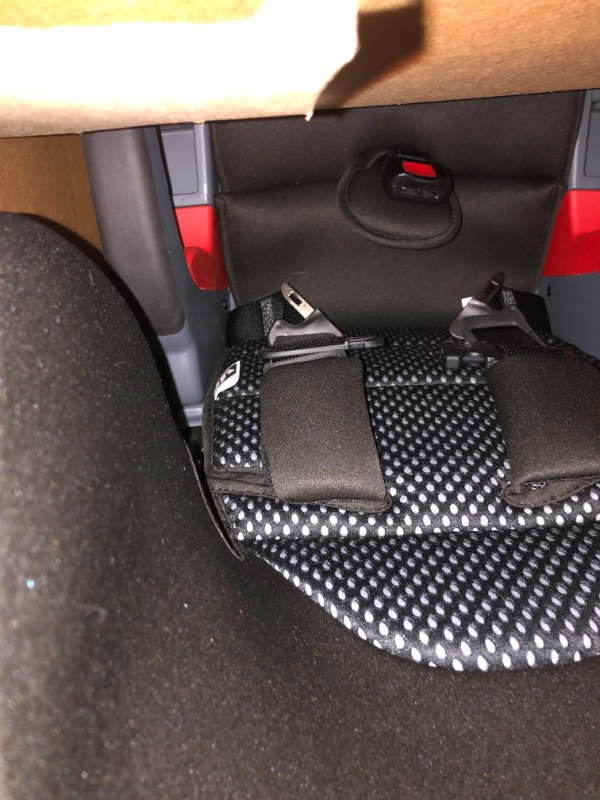 Photo 4 of Britax Grow with You ClickTight Harness-2-Booster Car Seat, Cool Flow Gray ClickTight Cool Flow Gray