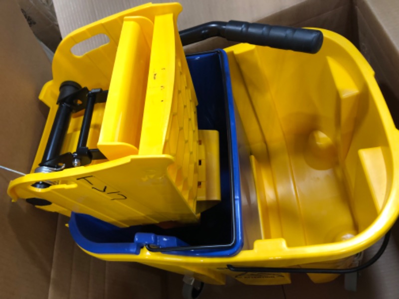 Photo 1 of sparta mop bucket