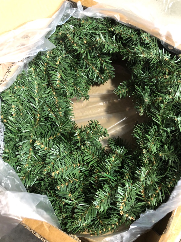 Photo 2 of * used item *
National Tree Company Pre-Lit Artificial Christmas Wreath, Green, Norwood Fir, White Lights, Christmas Collection, 18''