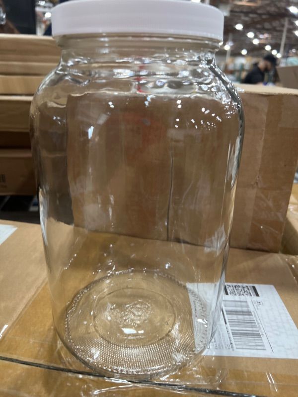 Photo 1 of 4L glass container 