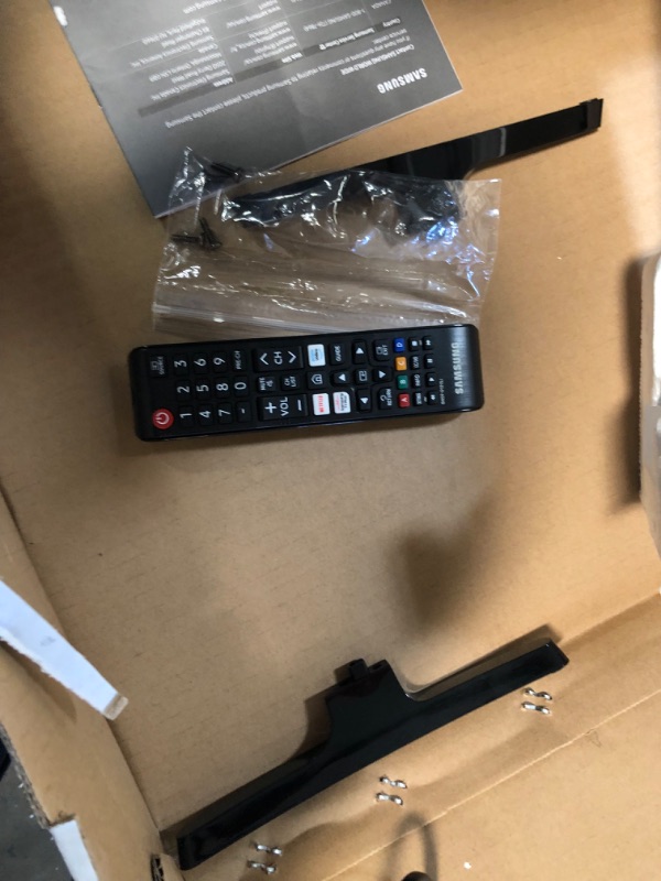 Photo 1 of SAMSUNG 32-inch Class LED Smart FHD TV 1080P (UN32N5300AFXZA, 2018 Model)