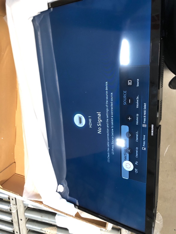 Photo 3 of SAMSUNG 32-inch Class LED Smart FHD TV 1080P (UN32N5300AFXZA, 2018 Model)