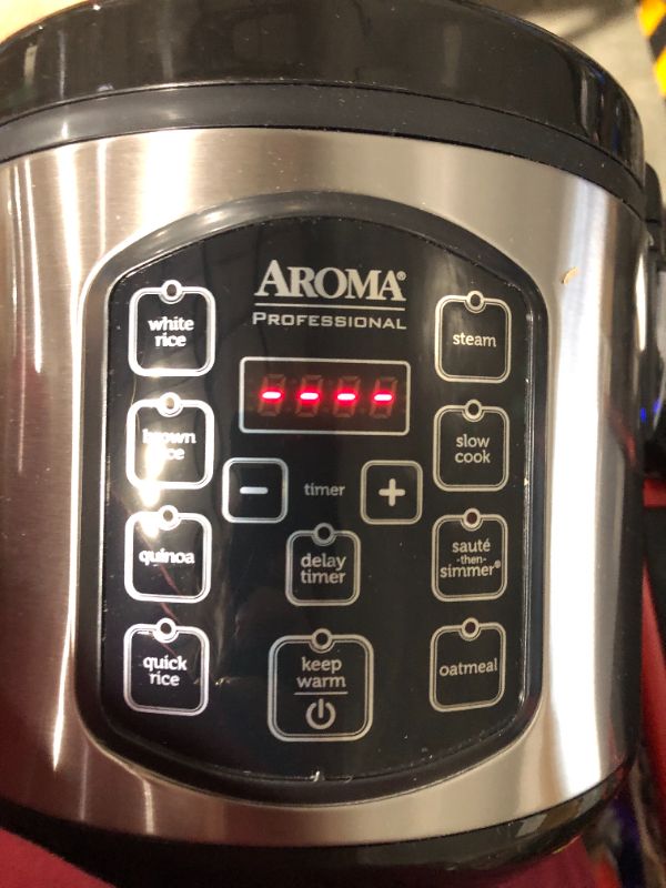 Photo 5 of ***DENTED - SEE NOTES***
Aroma Housewares ARC-954SBD Rice Cooker, 4-Cup Uncooked 2.5 Quart