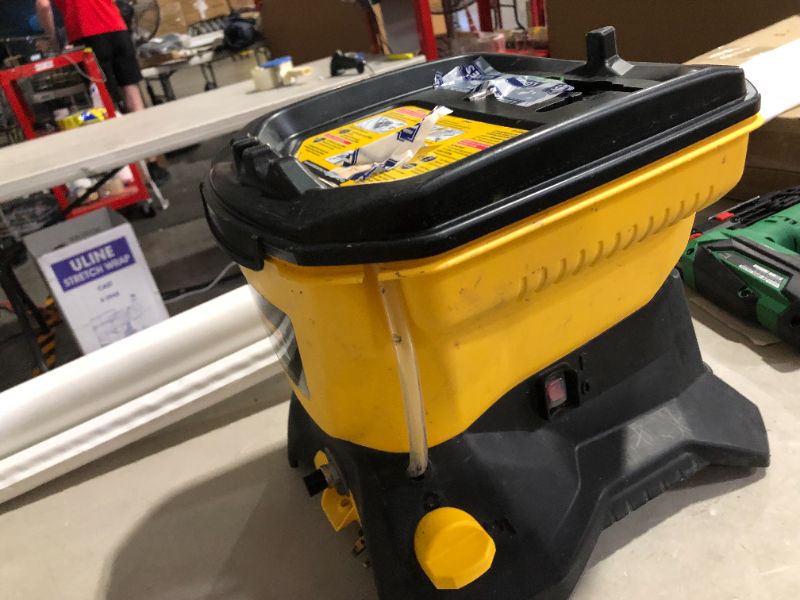 Photo 4 of **MISSING GREEN TIP** Wagner 0580678 Control Pro 130 Power Tank Paint Sprayer, 0580603 High Efficiency Airless 311 Reversible Spray Tip 