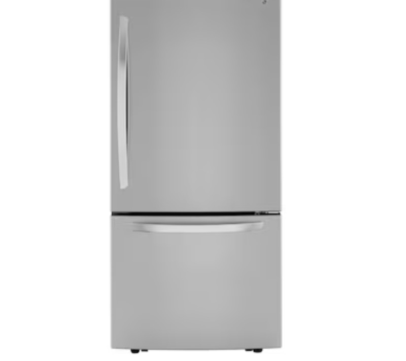 Photo 1 of LG 25.5-cu ft Bottom-Freezer Refrigerator with Ice Maker (Fingerprint Resistant) ENERGY STAR