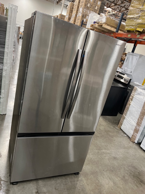 Photo 6 of Samsung Mega Capacity 31.5-cu ft Smart French Door Refrigerator with Dual Ice Maker (Fingerprint Resistant Stainless Steel) ENERGY STAR