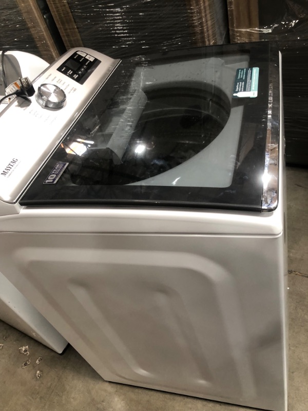 Photo 6 of ***Parts Only***Maytag Smart Capable 5.2-cu ft High Efficiency Agitator Smart Top-Load Washer (White) ENERGY STAR