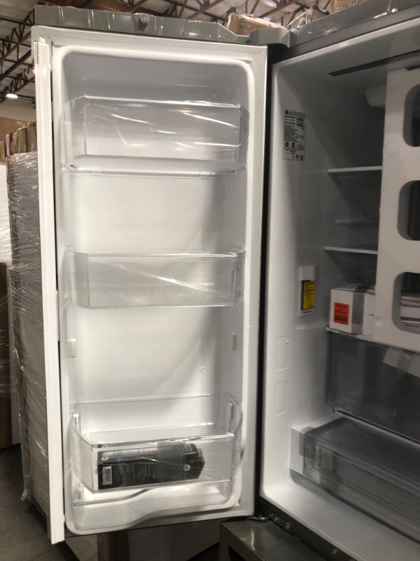 Photo 9 of LG InstaView 26.5-cu ft Counter-depth Smart French Door Refrigerator with Ice Maker (Stainless Steel) ENERGY STAR