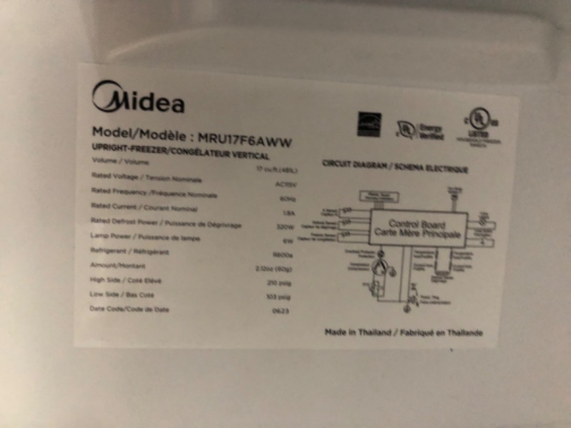 Photo 1 of Midea Garage Ready 17-cu ft Frost-free Convertible Upright Freezer/Refrigerator (White) ENERGY STAR