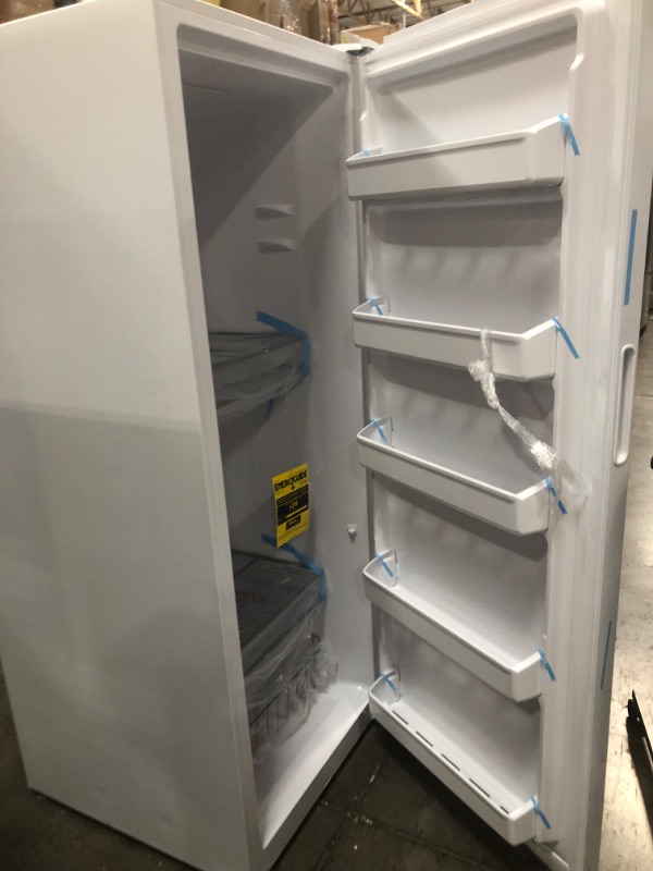 Photo 3 of Frigidaire Garage Ready 18-cu ft Frost-free Upright Freezer (White)