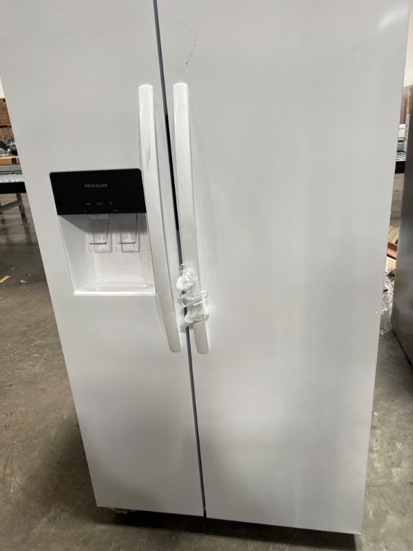 Photo 7 of Frigidaire 25.6-cu ft Side-by-Side Refrigerator with Ice Maker (White) ENERGY STAR