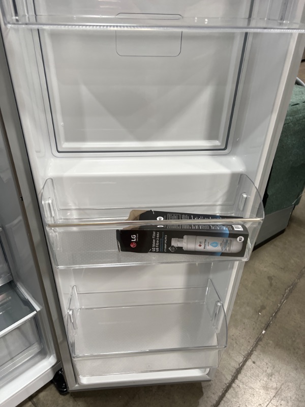 Photo 4 of LG Door in Door 27.12-cu ft Side-by-Side Refrigerator with Ice Maker (Printproof Stainless Steel)