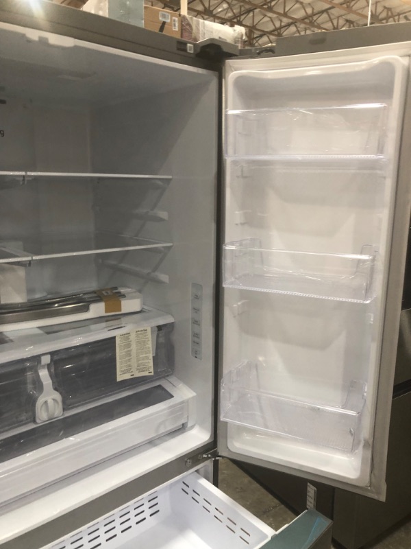 Photo 8 of Samsung 28.2-cu ft French Door Refrigerator with Ice Maker (Fingerprint Resistant Stainless Steel) ENERGY STAR