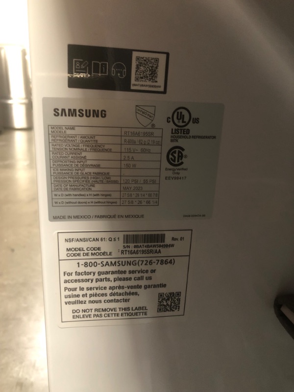 Photo 8 of Samsung 15.6-cu ft Counter-depth Top-Freezer Refrigerator (Stainless Steel) ENERGY STAR