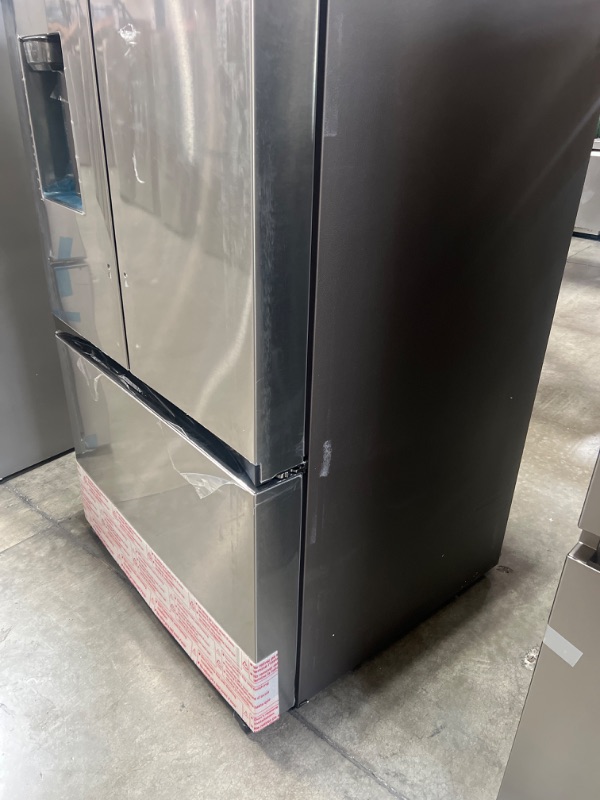 Photo 13 of Samsung Mega Capacity 30.5-cu ft Smart French Door Refrigerator with Dual Ice Maker (Fingerprint Resistant Stainless Steel) ENERGY STAR