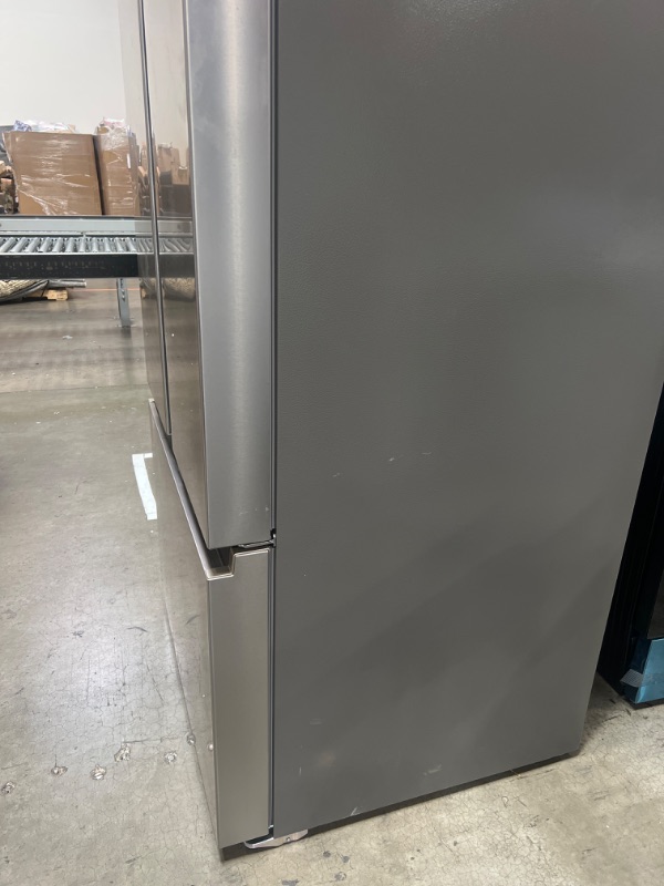 Photo 8 of Hisense 26.6-cu ft French Door Refrigerator with Ice Maker (Fingerprint Resistant Stainless Steel) ENERGY STAR