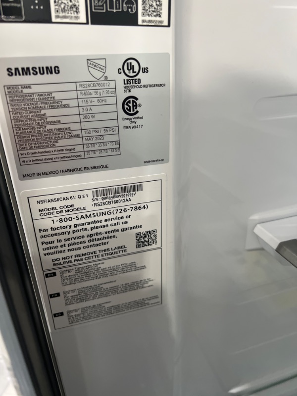 Photo 5 of Samsung Bespoke 28-cu ft Smart Side-by-Side Refrigerator with Dual Ice Maker (White Glass) ENERGY STAR