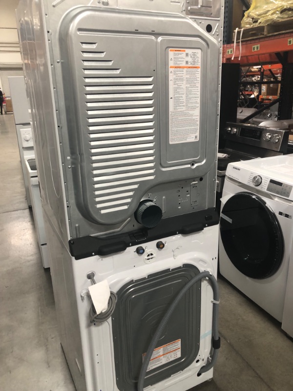 Photo 5 of LG WashTower Electric Stacked Laundry Center with 4.5-cu ft Washer and 7.4-cu ft Dryer (ENERGY STAR)
