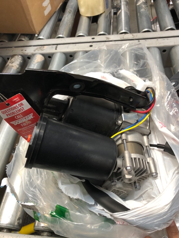 Photo 3 of ***MAJOR DAMAGE - BENT - SEE PICTURES***
Dorman 949-201 Air Suspension Compressor Compatible with Select Ford/Lincoln Models