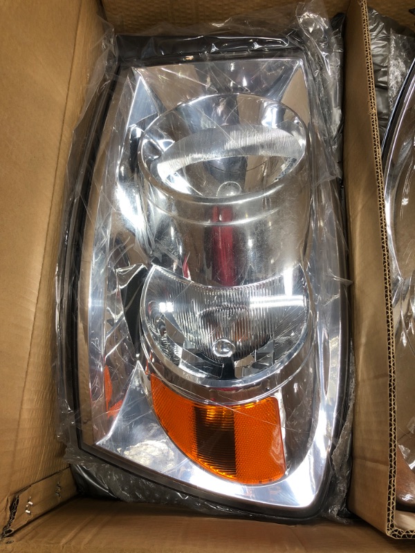 Photo 3 of ADCARLIGHTS 2006 2007 2008 2009 Dodge Ram Headlight Assembly for 2006-2008 Dodge Ram 1500/2006-2009 Dodge Ram 2500 3500 Clear Lens Chrome Housing Amber Reflector Headlamp Replacement Left Right Pair