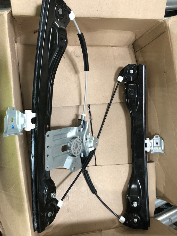 Photo 2 of GM Genuine Parts 95382561 Front Driver Side Window Regulator without Motor 25.06"L x 18.12"W