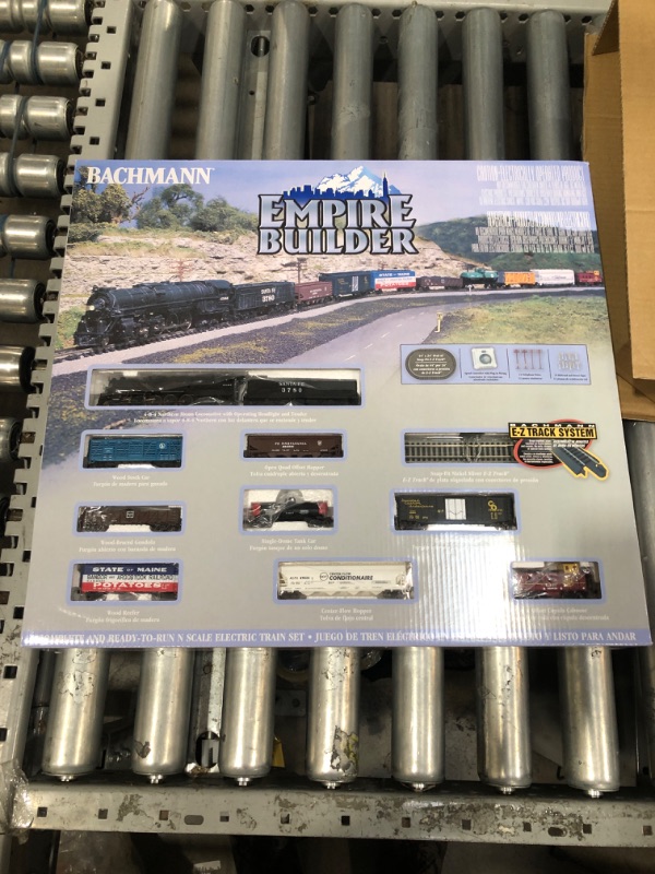 Photo 2 of Bachmann Trains - Empire Builder Ready To Run 68 Piece Electric Train Set - N Scale