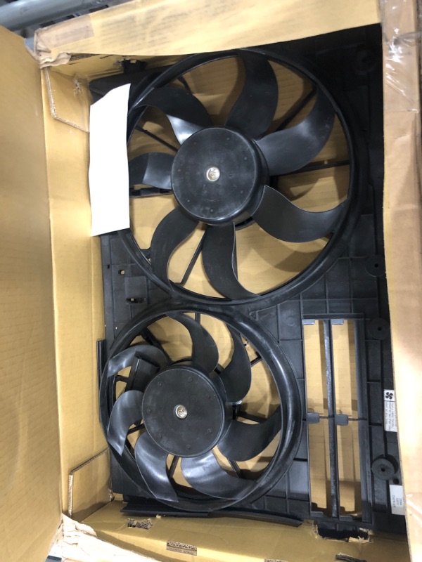 Photo 2 of Dorman 620-805 Engine Cooling Fan Assembly Compatible with Select Audi / Volkswagen Models