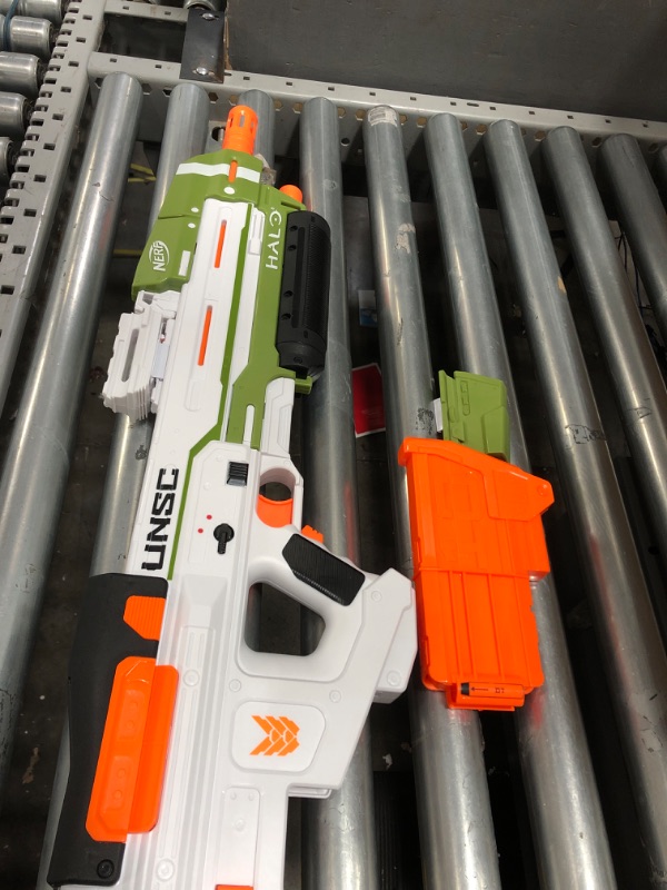 Photo 2 of ***MISSING DARTS***NERF Halo MA40 Motorized Dart Blaster - Includes Removable 10-Dart Clip, 10 Official Elite Darts, and Attachable Rail Riser