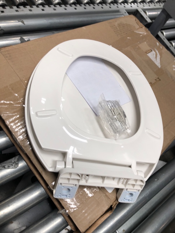 Photo 2 of American Standard 5320B65CT.020 Champion Slow-Close Round Front Toilet Seat, White