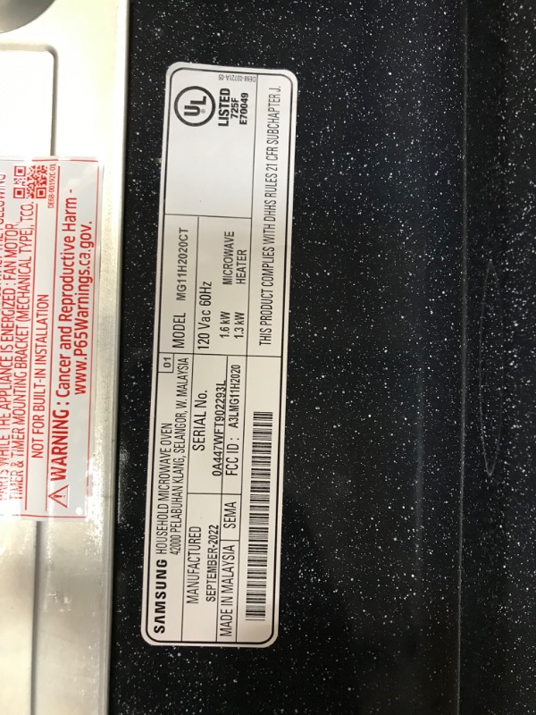 Photo 4 of **MINOR DENTS**SAMSUNG 1.1 Cu Ft Countertop Microwave Oven w/ Grilling Element, Ceramic Enamel Interior, Auto Cook Options,1000 Watt, MG11H2020CT/AA, Stainless Steel, Black w/ Mirror Finish,15.8"D x 20.4"W x 11.7"H
