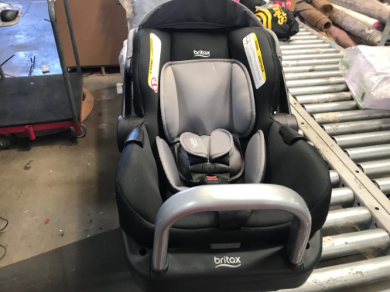 Photo 2 of Britax Willow S Infant Car Seat with Alpine Base, ClickTight Technology, Rear Facing Car Seat with RightSize System, Graphite Onyx