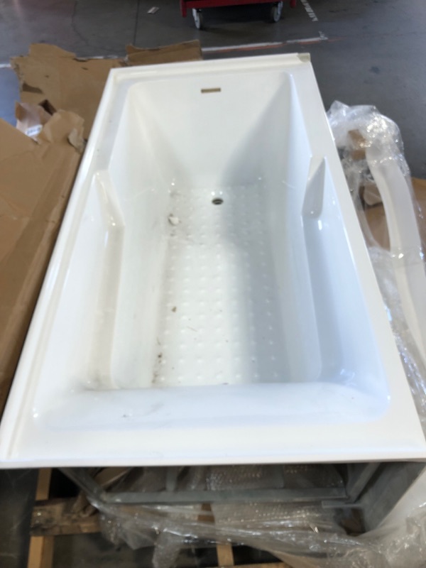 Photo 1 of 60 x 30 x 21 bathroom tub 