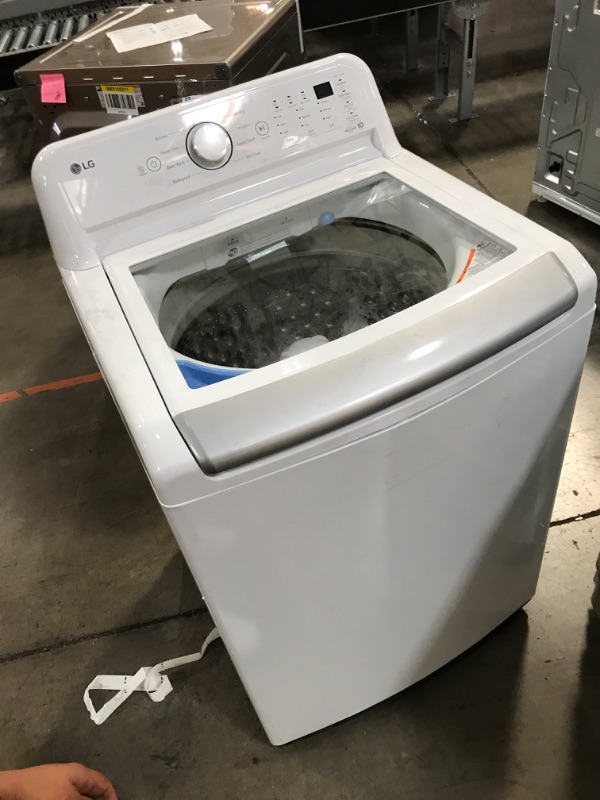 Photo 3 of LG 4.8-cu ft High Efficiency Agitator Top-Load Washer (White) ENERGY STAR