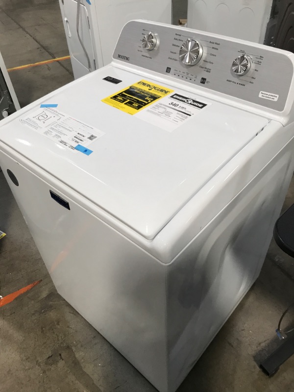 Photo 4 of Maytag 4.5-cu ft High Efficiency Agitator Top-Load Washer (White)
