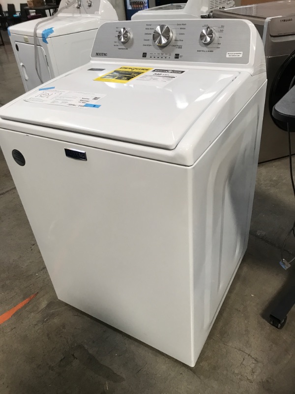 Photo 5 of Maytag 4.5-cu ft High Efficiency Agitator Top-Load Washer (White)
