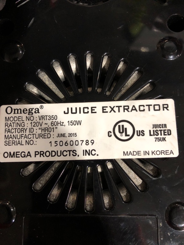 Photo 7 of * used item see images *
Omega Vertical Masticating Juicer VSJ843QS Silver