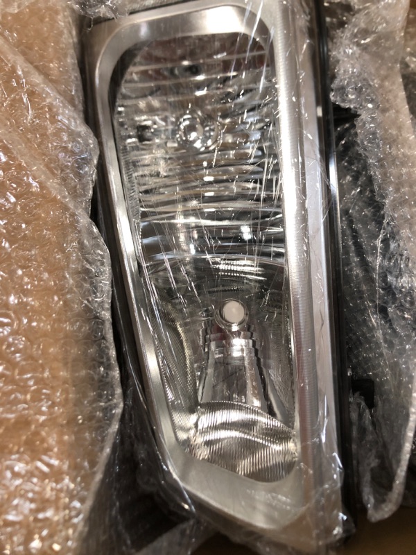 Photo 2 of Jenuo No-Fogging Headlight Assembly Fit For 03 04 05 06 Chevy Silverado Avalanche 1500 2500 3500/07 Classic, Not Fit For Factory Cladding Body, Left And Right Side (Black Housing Amber Reflector)