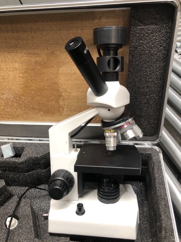 Photo 2 of [Blood Version] Vabiooth Dual-View Compound Monocular Microscope 40X-2500X Magnification with 7" LCD Screen 5MP E-Eyepiece, Adjustable Mechanical Stage, Aluminum Carry Box for observing Live Blood