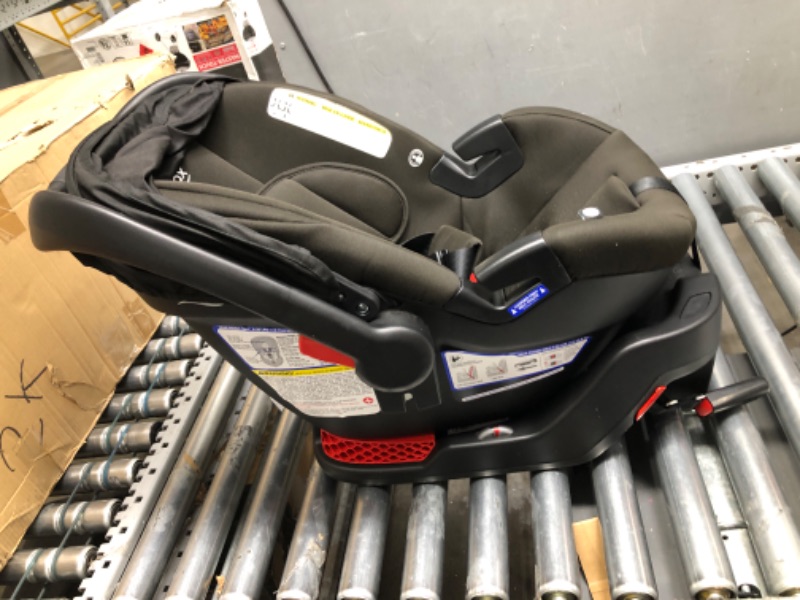 Photo 2 of Britax B-Safe Gen2 Lightweight Infant Car Seat - Eclipse Black (SafeWash)
