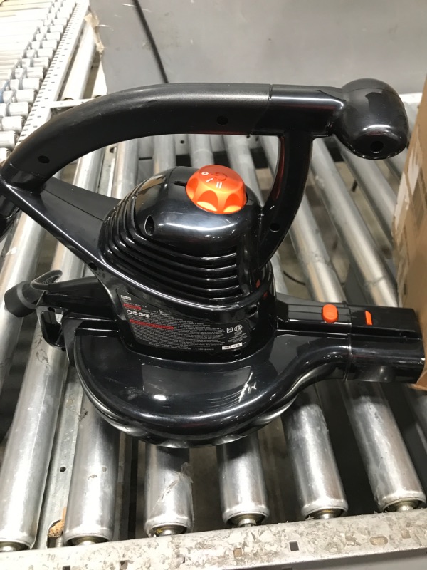 Photo 4 of ***POWERS ON - SEE NOTES***
BLACK+DECKER 3-in-1 Electric Leaf Blower, BV3100