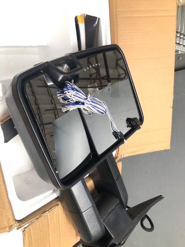 Photo 2 of Switchback Towing Mirror for Silverado Sierra - Compatible with 2003-2007 Chevy Silverado GMC Sierra Tow Mirrors with Power Adjusted Heated Glass Running Light&Turn Signal Light Backup Lamp Black SWITCHBACK LIGHT SWITCHBACK-BLACK