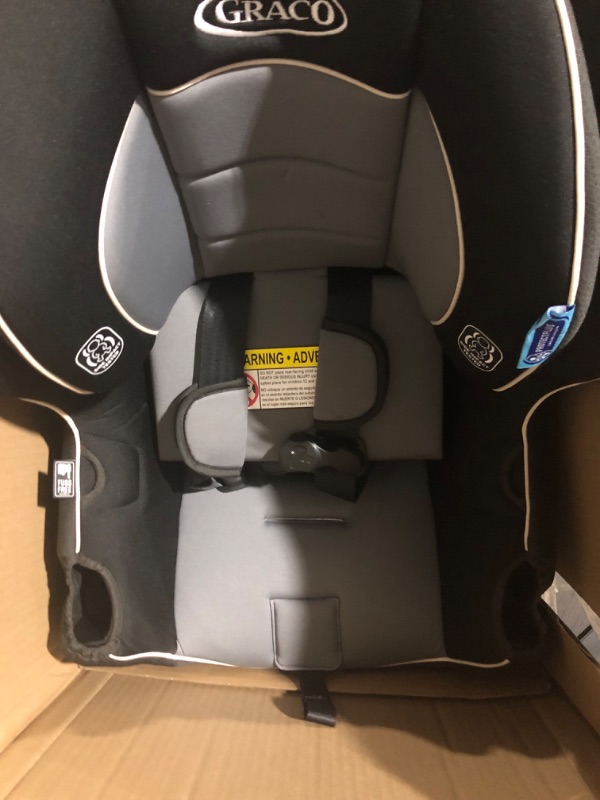 Photo 5 of [READ NOTES]
Graco Extend2Fit Convertible Car Seat, Ride Rear Facing Longer with Extend2Fit, Gotham
