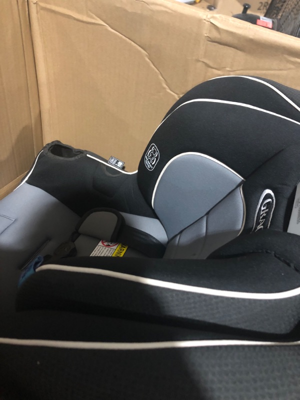 Photo 6 of [READ NOTES]
Graco Extend2Fit Convertible Car Seat, Ride Rear Facing Longer with Extend2Fit, Gotham
