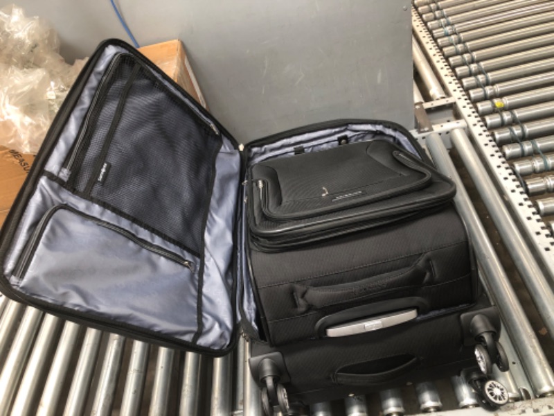 Photo 2 of * used *
Samsonite Ascella X Softside Expandable Luggage with Spinners | Black | 2PC SET (Carry-on/Medium) 