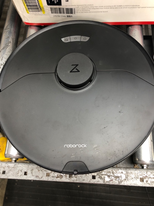 Photo 3 of roborock S7 Max Ultra Robot Vacuum and Mop Combo, Auto Mop Drying, Auto Mop Washing, Self-Emptying, Self-Refilling, 5500Pa Suction, Reactive Tech Obstacle Avoidance, Black (RockDock Ultra Series) S7 Max Ultra(Black)