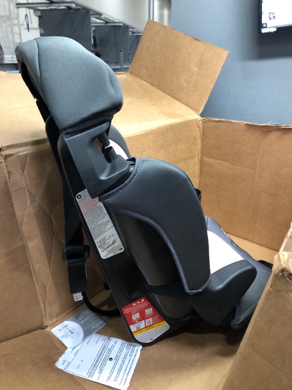 Photo 4 of Cosco Finale DX 2-in-1 Booster Car Seat
