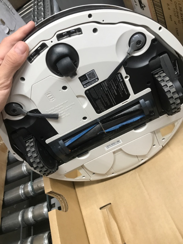 Photo 6 of **USED**
Shark AV2511AE AI Ultra Robot Vacuum, with Matrix Clean, Home Mapping, 60-Day Capacity Bagless Self Empty Base, Perfect for Pet Hair, Wifi, Compatible with Alexa, Black/Silver 60-Day Capacity + 2nd Generation