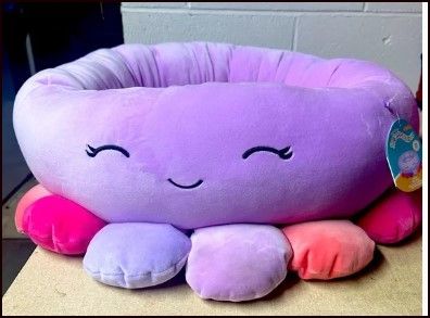 Photo 1 of 24-Inch Beula Octopus - Medium Ultrasoft Official Squishmallows Plush Pet Bed
NWT
Sqishmallow