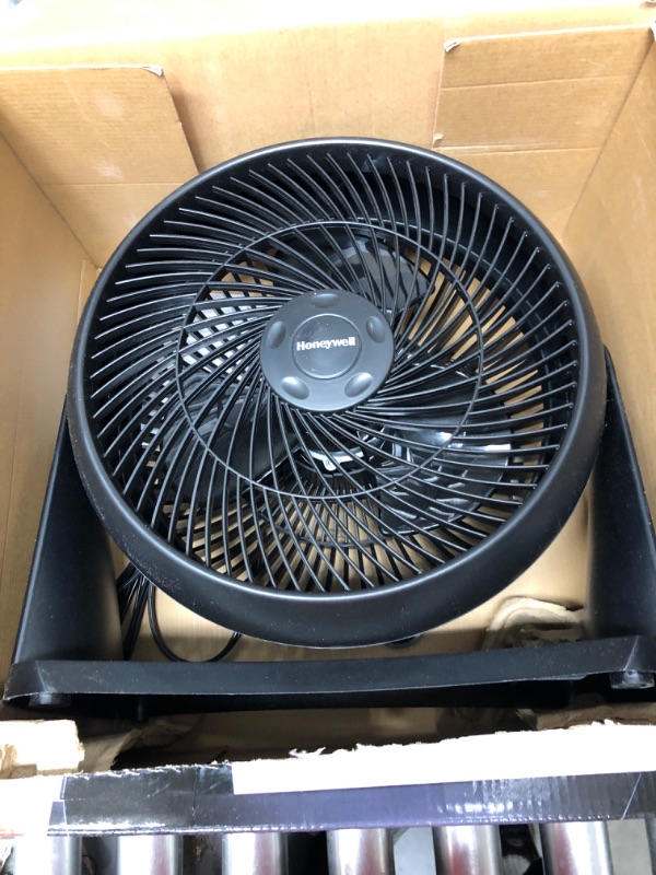 Photo 3 of 12 in. 3 Speed Whole Room Circulator Floor Fan