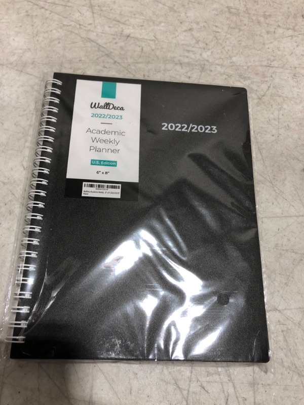 Photo 1 of 2022/2023 Academic weekly planner- black spiral 